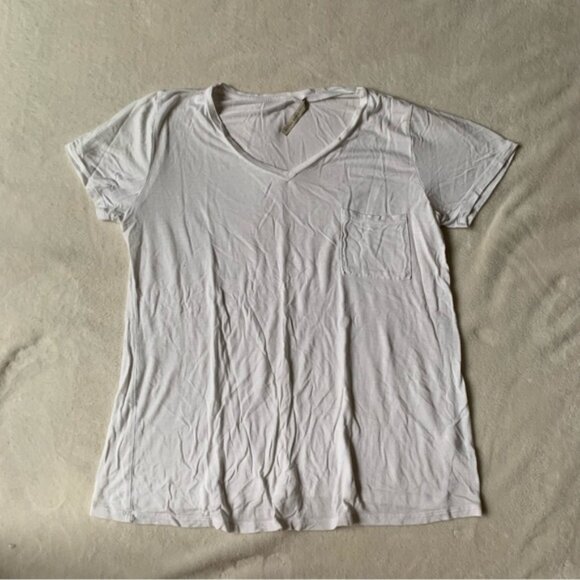 Active Basic White Short Sleevev-Neck T-Shirt - Picture 1 of 3